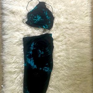 Two piece tye die skirt set.